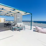 Groovy & Cozy With Private Seaview Rooftop Terrace Lägenhet