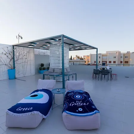 Apartment Groovy & Cozy Apt With Private Seaview Rooftop Terrace *