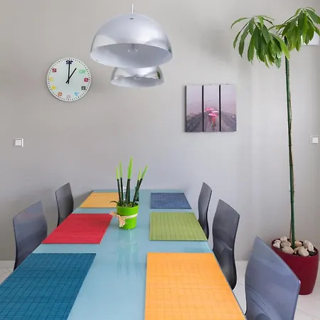 Apartment Groovy & Cozy Apt With Private Seaview Rooftop Terrace